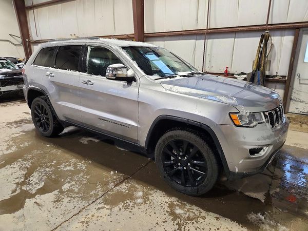 2018 JEEP GRAND CHEROKEE — Passenger 3/4