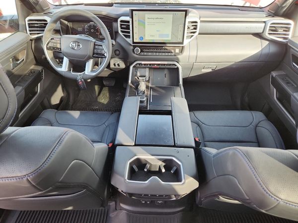 2025 TOYOTA TUNDRA