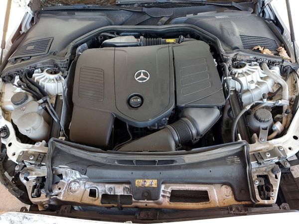 2022 MERCEDES-BENZ C