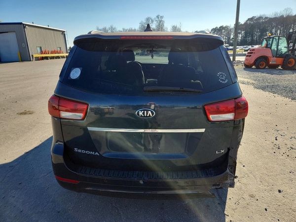 2016 KIA SEDONA