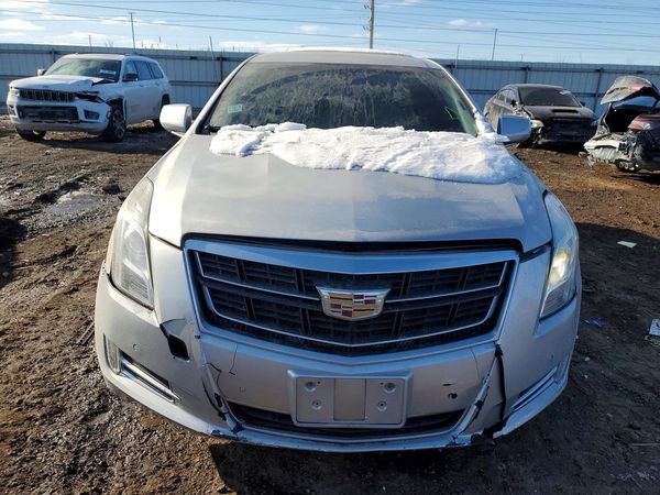 2017 CADILLAC XTS