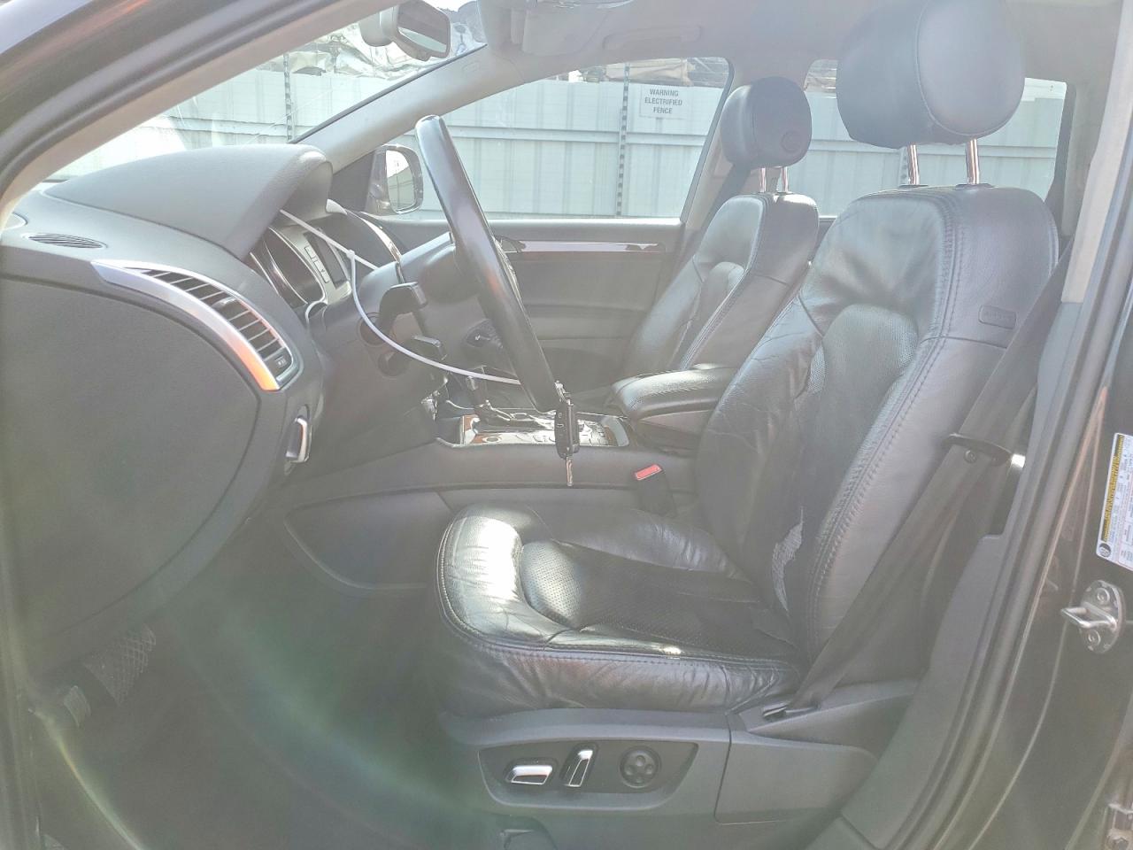 2010 AUDI Q7 Prestige