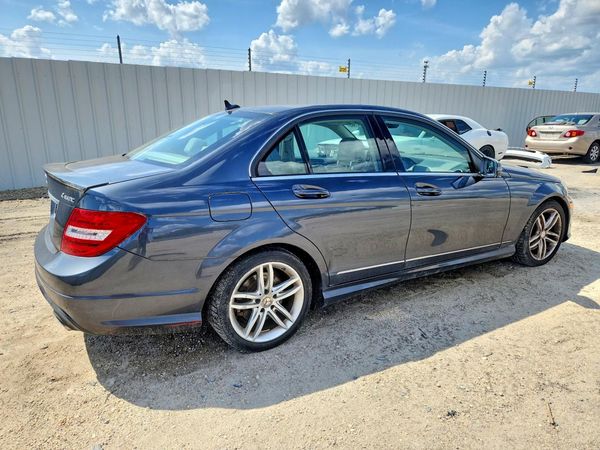 2013 MERCEDES-BENZ C