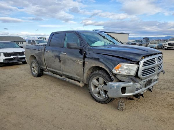 2017 RAM 1500 SLT