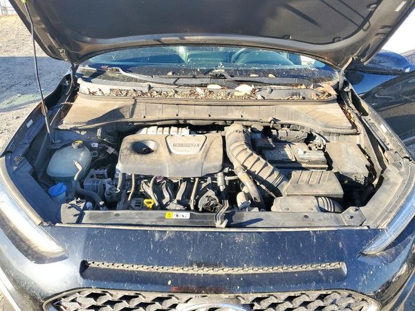 2018 HYUNDAI KONA Limited — Engine bay
