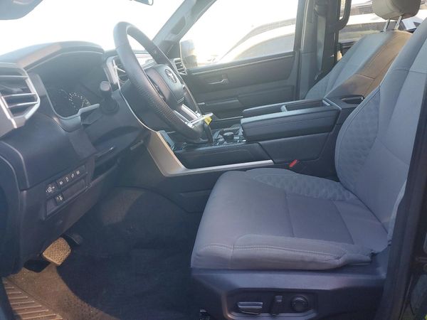 2025 TOYOTA TUNDRA SR5 — DENT
