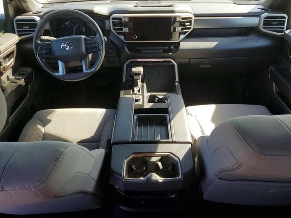 2025 TOYOTA TUNDRA SR5 — CKPT