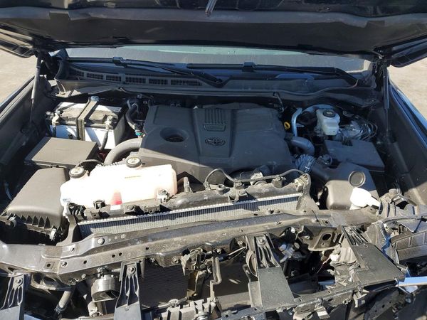 2025 TOYOTA TUNDRA SR5 — Engine bay