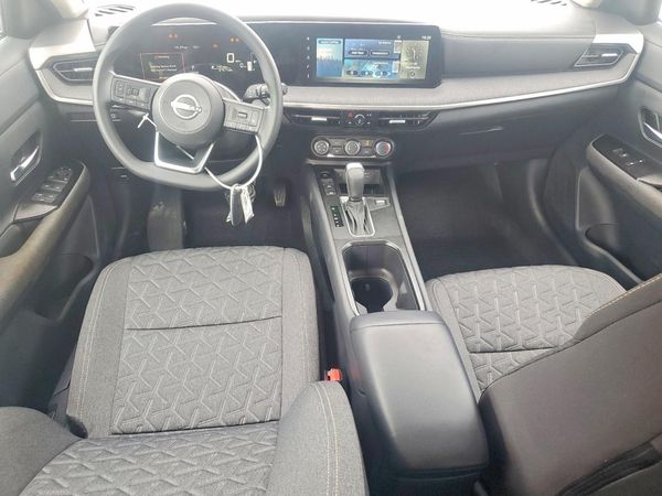 2025 NISSAN KICKS