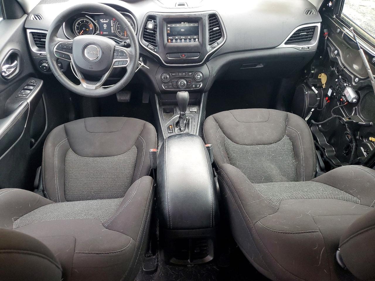 2019 JEEP CHEROKEE LATITUDE FWD