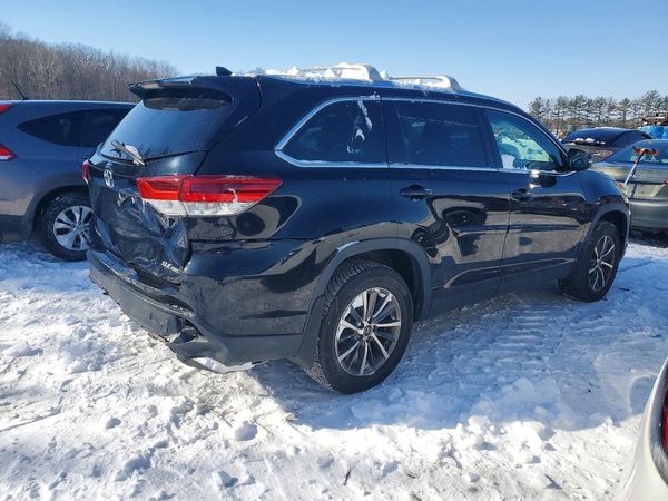 2019 TOYOTA HIGHLANDER