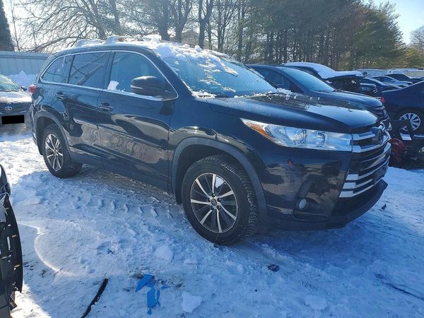 2019 TOYOTA HIGHLANDER