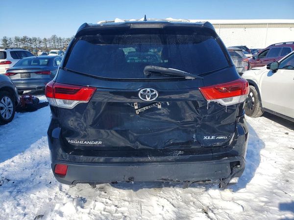2019 TOYOTA HIGHLANDER