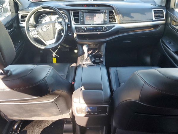 2019 TOYOTA HIGHLANDER