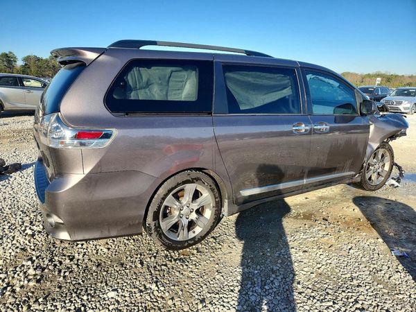 2013 TOYOTA SIENNA — PSRA