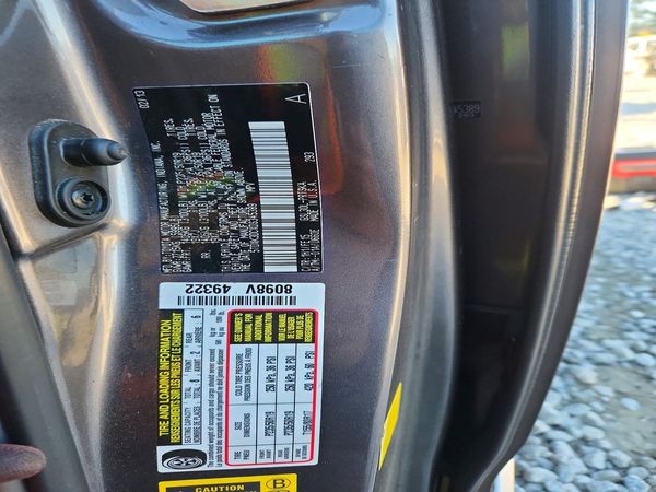 2013 TOYOTA SIENNA — VINS
