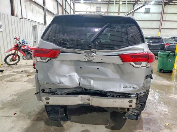 2019 TOYOTA HIGHLANDER