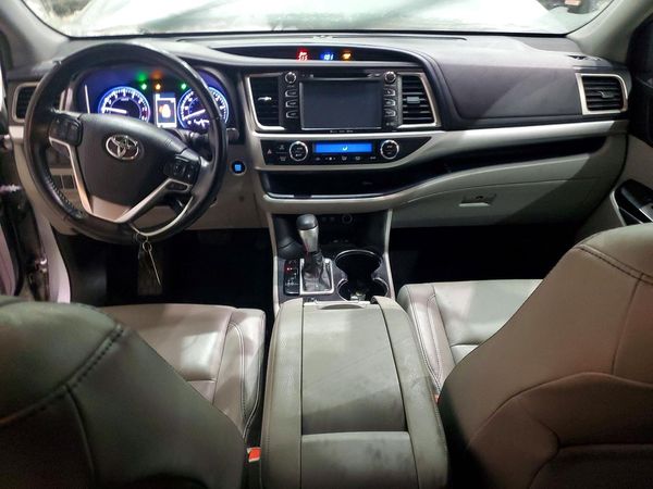 2019 TOYOTA HIGHLANDER