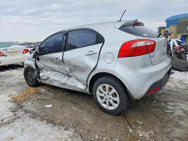 2015 KIA RIO GL - Middle-low