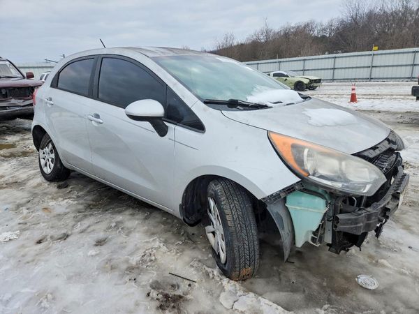 2015 KIA RIO GL - Middle-low