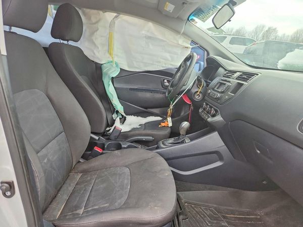 2015 KIA RIO GL - Middle-low