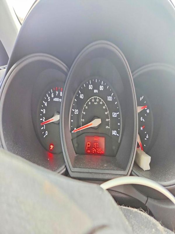 2015 KIA RIO GL - Middle-low