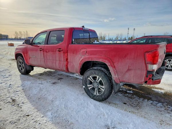 2017 TOYOTA TACOMA