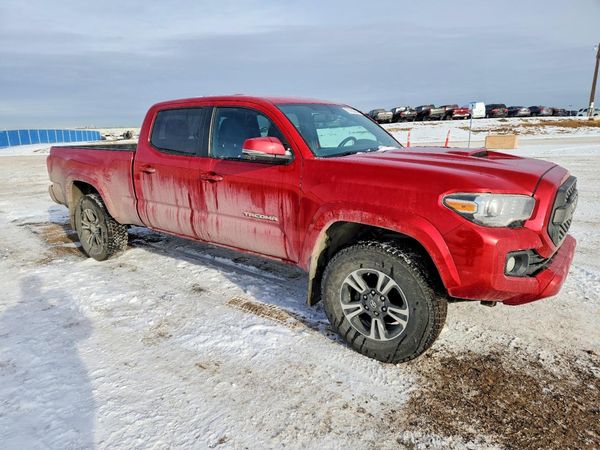 2017 TOYOTA TACOMA