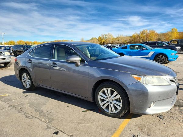 2015 LEXUS ES 350 — Passenger 3/4