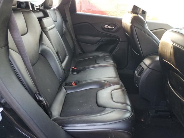 2019 JEEP CHEROKEE LATITUDE PLUS FWD