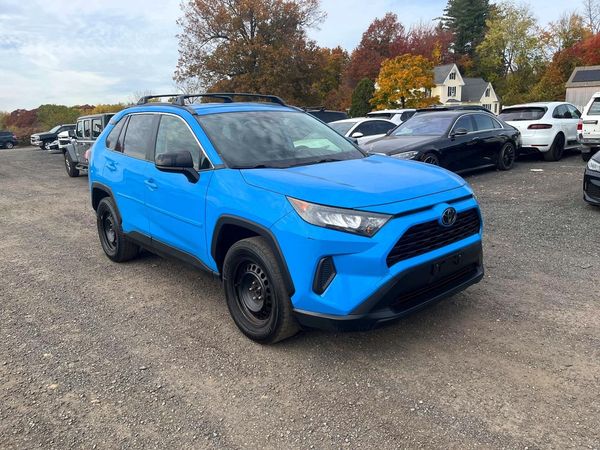 2019 TOYOTA RAV4 LE