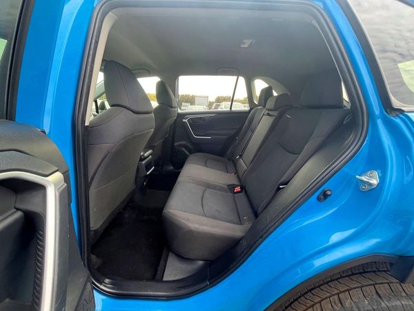 2019 TOYOTA RAV4 LE
