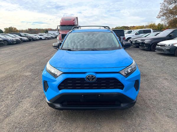 2019 TOYOTA RAV4 LE