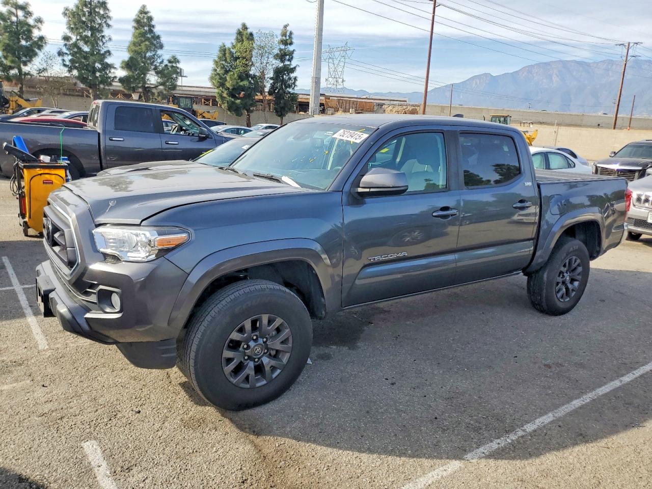 2022 TOYOTA TACOMA DOU SR5
