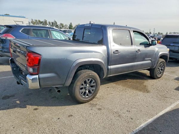 2022 TOYOTA TACOMA DOU SR5