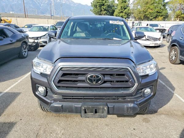 2022 TOYOTA TACOMA DOU SR5
