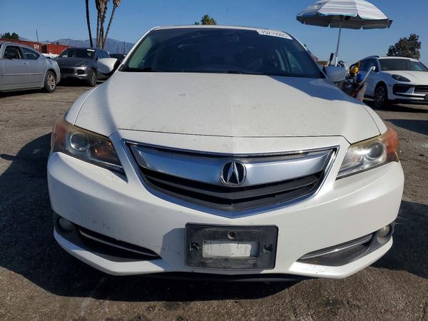 2013 ACURA ILX