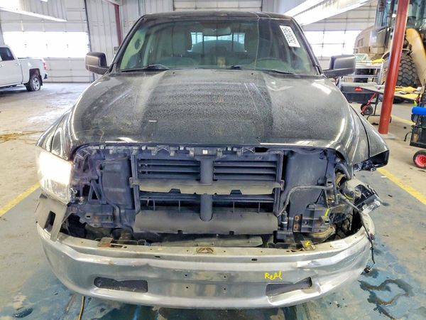2014 RAM 1500 SLT