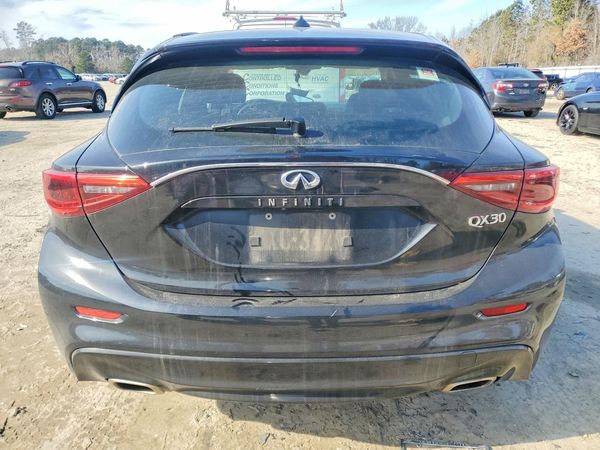 2018 INFINITI QX30