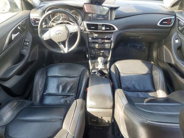 2018 INFINITI QX30
