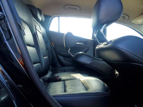 2018 INFINITI QX30