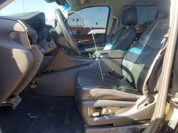 2017 CADILLAC ESCALADE ESV Luxury