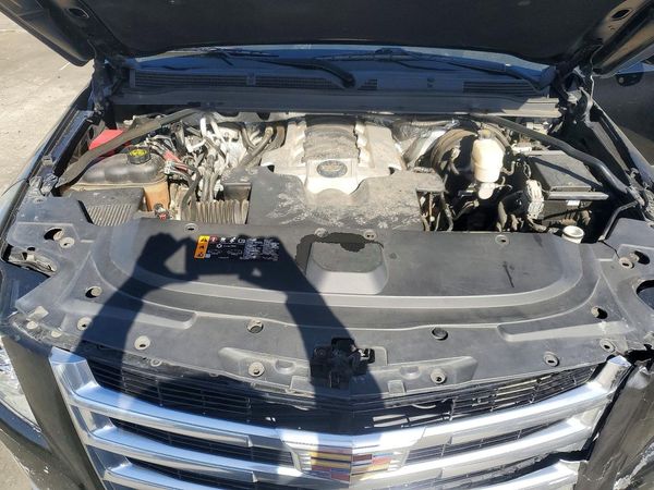 2017 CADILLAC ESCALADE ESV Luxury