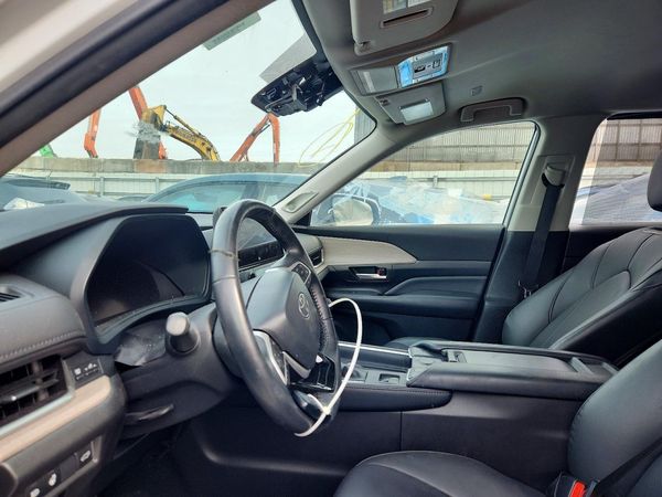 2024 TOYOTA GRAND HIGHLANDER