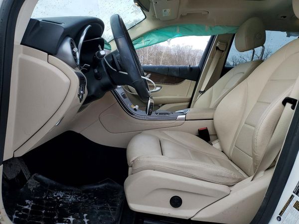2021 MERCEDES-BENZ GLC