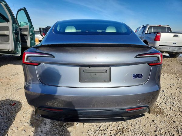 2024 TESLA MODEL 3