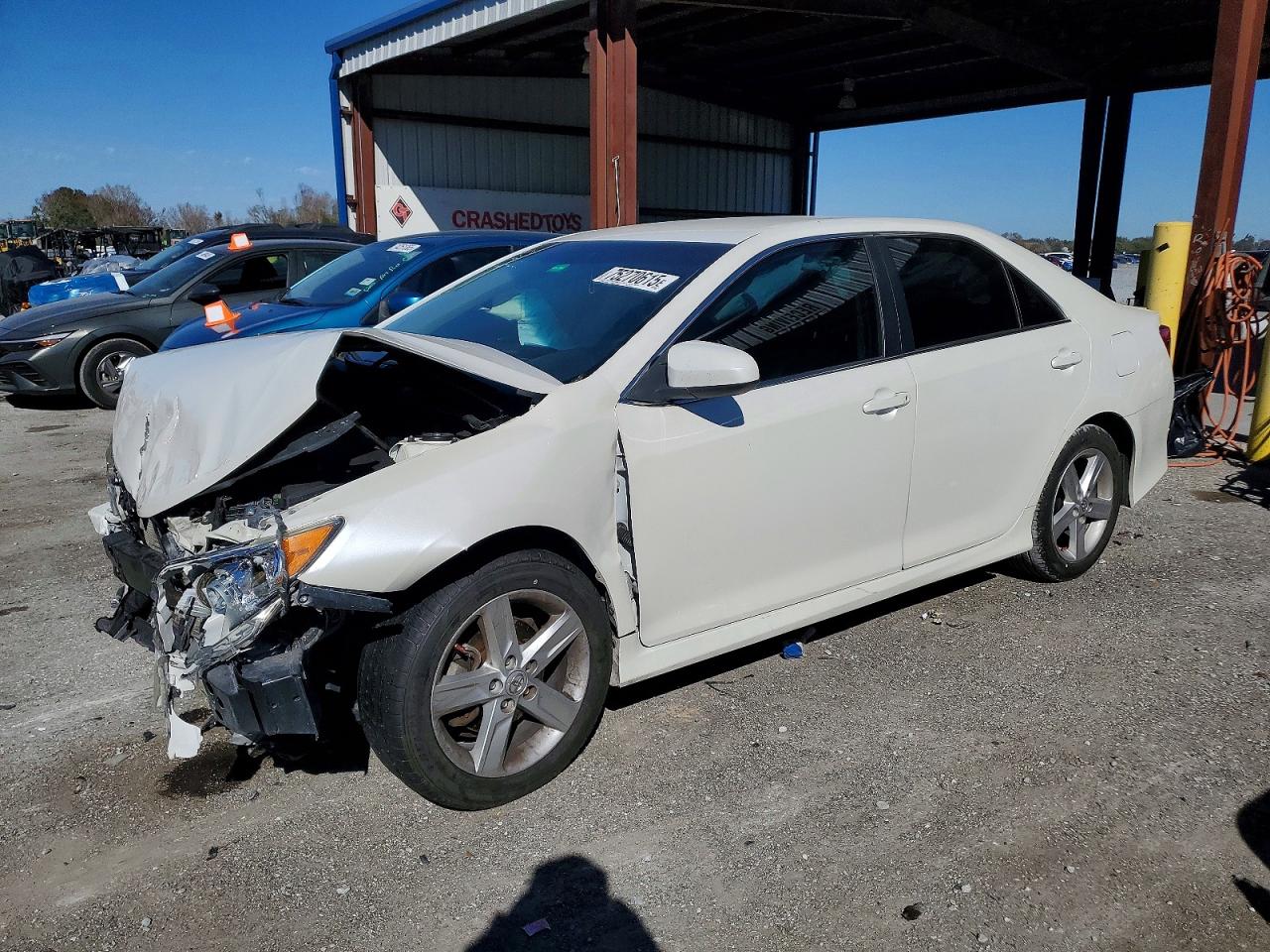 2014 TOYOTA CAMRY