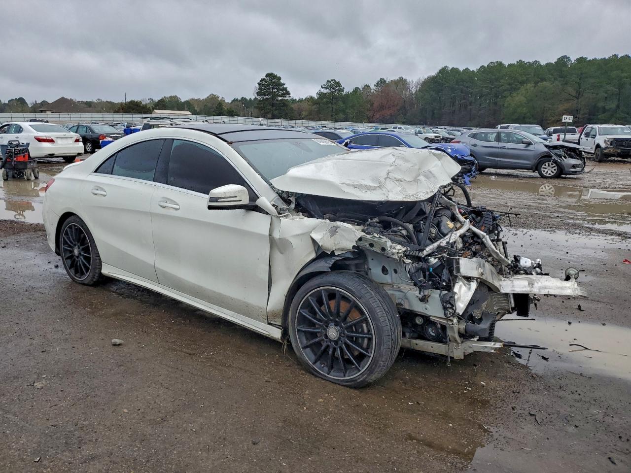 2015 MERCEDES-BENZ CLA CLA250