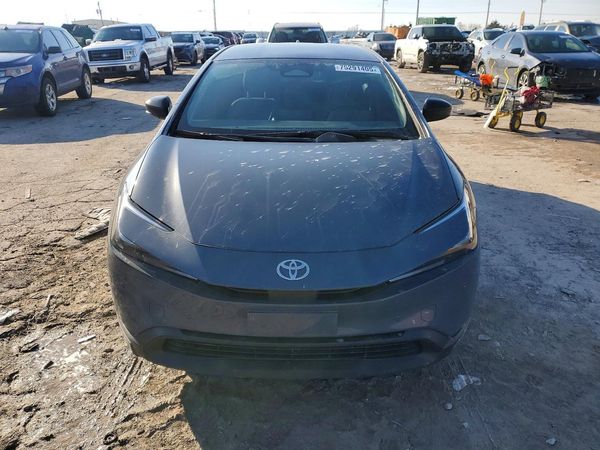 2026 TOYOTA PRIUS