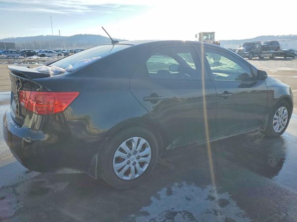 2013 KIA FORTE